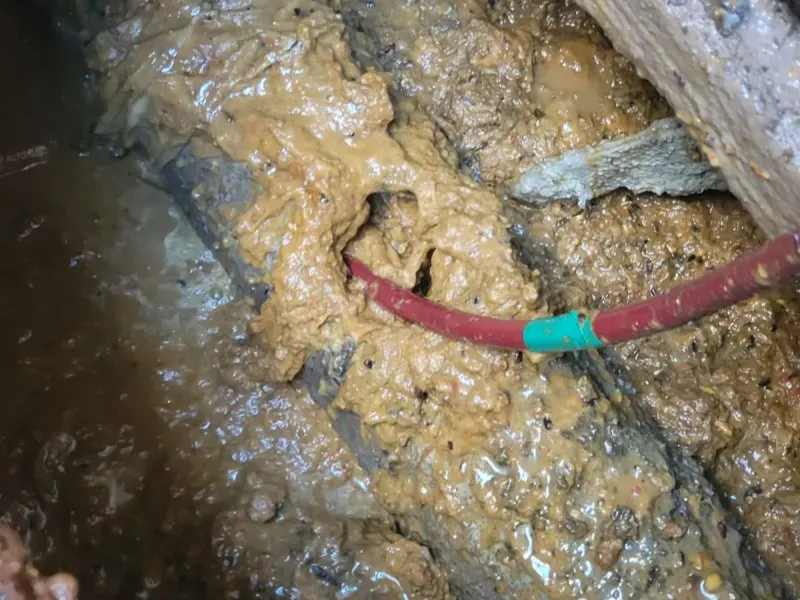 부산진구 배관 바닥에 쌓인 슬러지